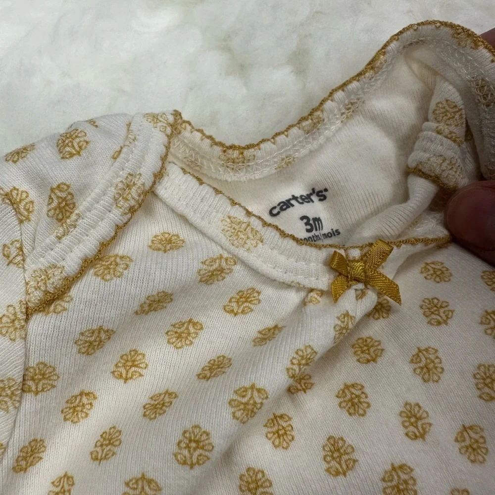 Carter’s Baby Girl bodysuit bundle  Size 3 months​